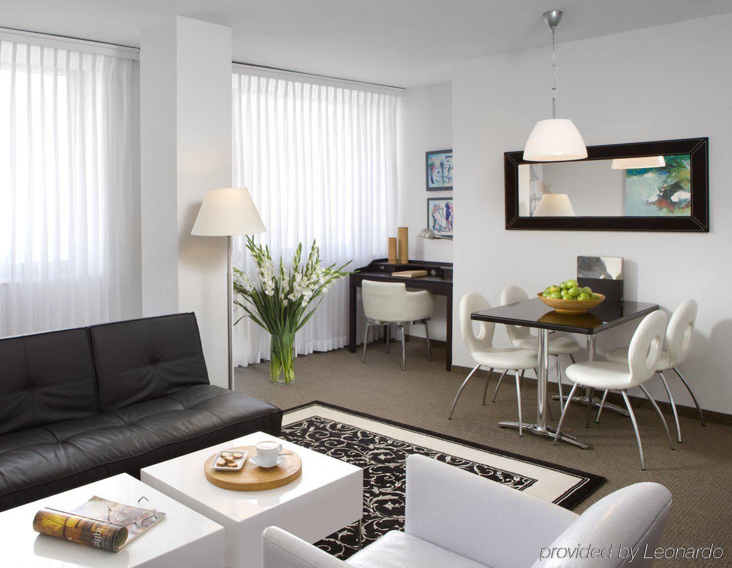 Alexander Hotel Tel Aviv Pokoj fotografie